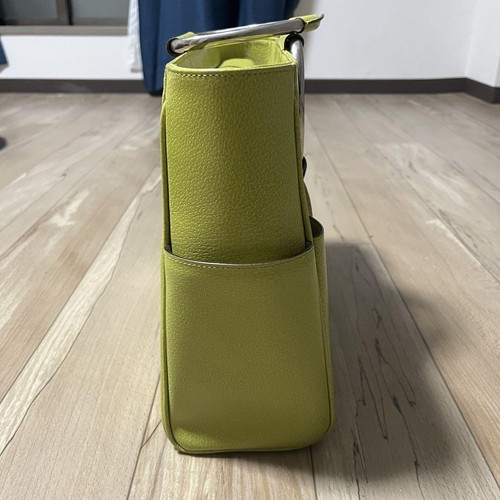 Bolso de mano Gucci para mujer amarillo verde logotipo encanto mango mediano de metal bolsillos auténticos - Imagen 15 de 24