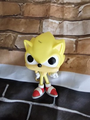 Funko Pop Vinyl Figure Super Sonic #923 - Sonic The Hedgehog *No Box*