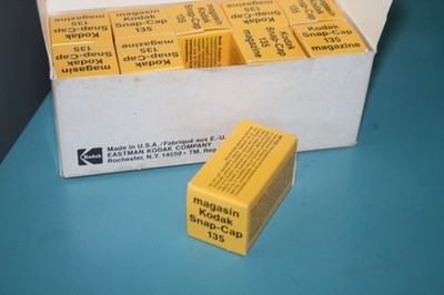 BOX OF 10 KODAK SNAP-CAP 135 MAGAZINE EMPTY BULK FILM LOADING CANISTERS VTG