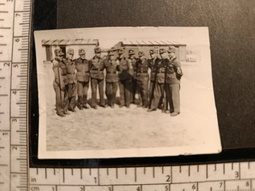 GERMAN WW2: Military B&W photo of HEER (ARMY) SOLDIER.  #0098