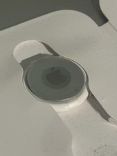 NEW Genuine Apple AirTag - 1 Pack Factory Sealed Plastic - Tracking Tag A2187