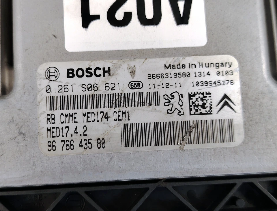 Peugeot RCZ Citroen DS3 Engine Control MODULE UNIT ECU ECM 0261S06621 9676643580 - Image 3 of 4