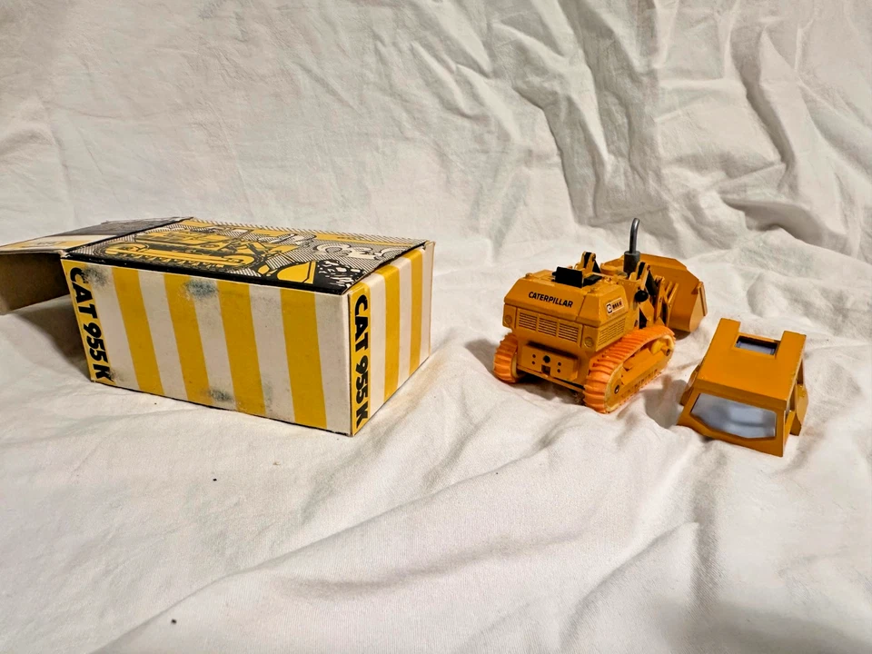 Cargador de orugas Caterpillar Cat 955K - Modelo diecast escala 1:50 NZG - Nuevo en caja Foto 4 de 4