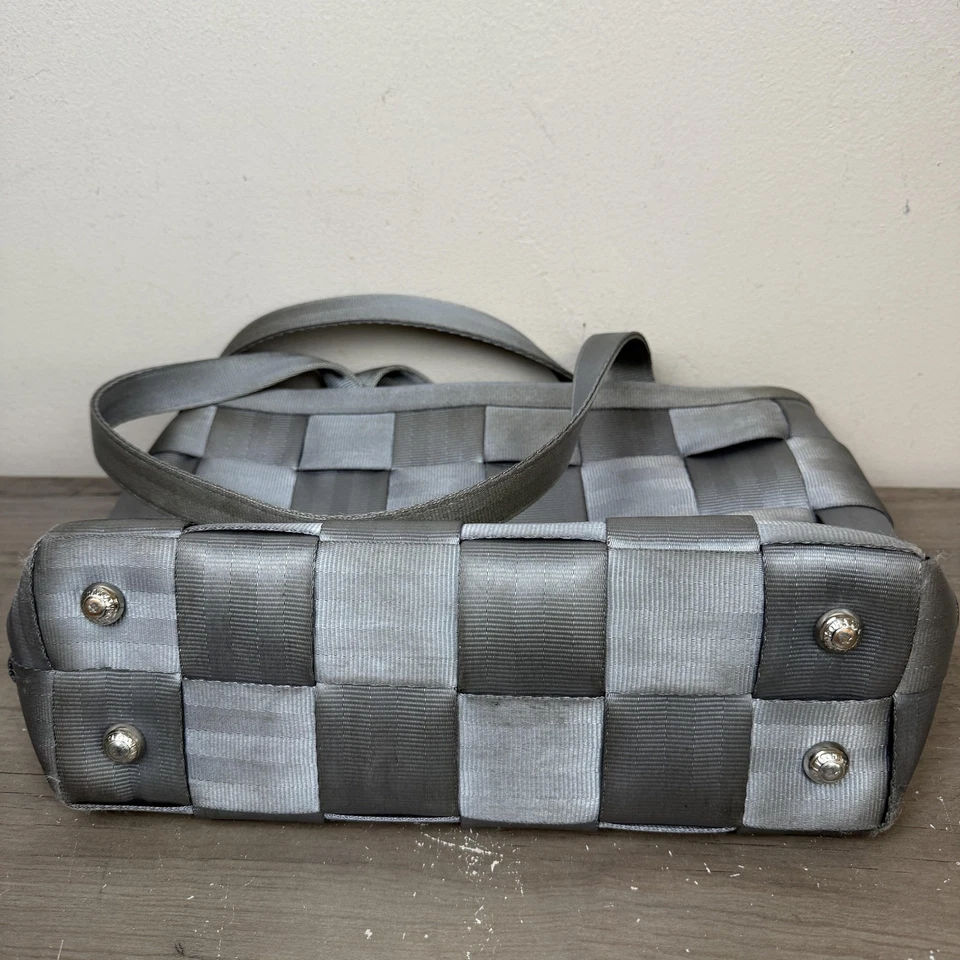 Bolso de Mano Harveys Cinturón de Seguridad para Mujer Gris Plateado Tejido Hombro Cremallera Cartera LEER Foto 3 de 4