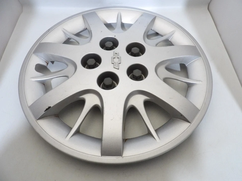 2000 2001 2002 2003 2004 2005-2011 Chevy Impala Monte Carlo 16” Bolt On Hubcap - Image 4 of 4