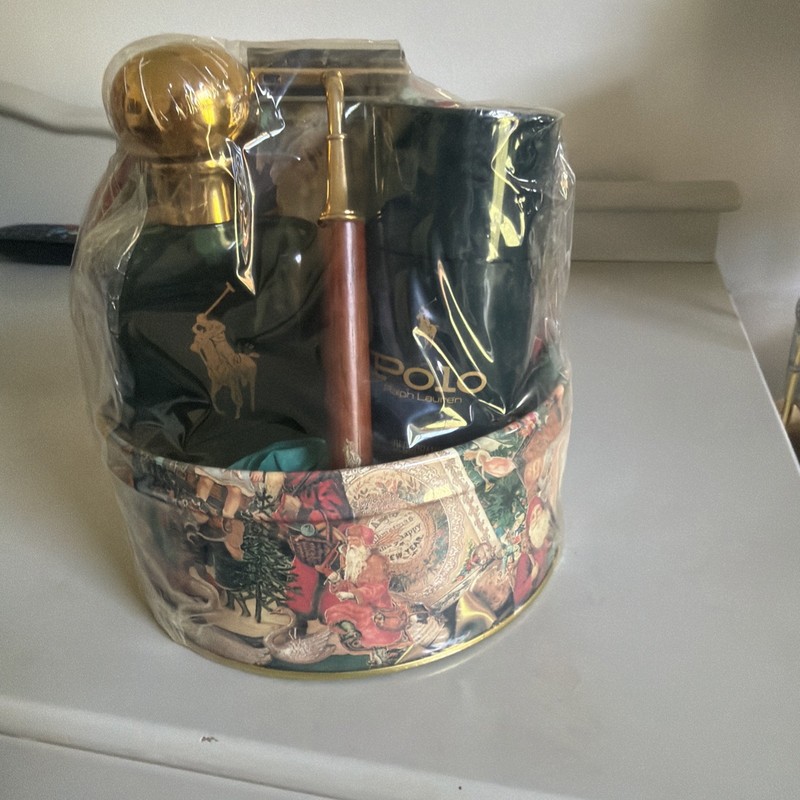 Ralph Lauren Polo Green Gift Set Cologne, Razor, And Deodorant In Holiday Tin.