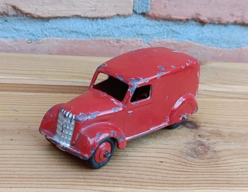 DINKY TOYS NO.28/280 DELIVERY VAN (Resprayed)