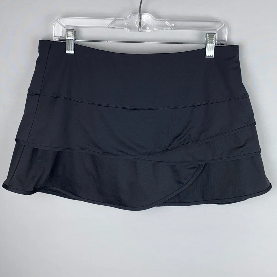 Linda falda corta Lucky In Love para mujer gris oscuro en capas deportiva al aire libre ejercicio Foto 2 de 3