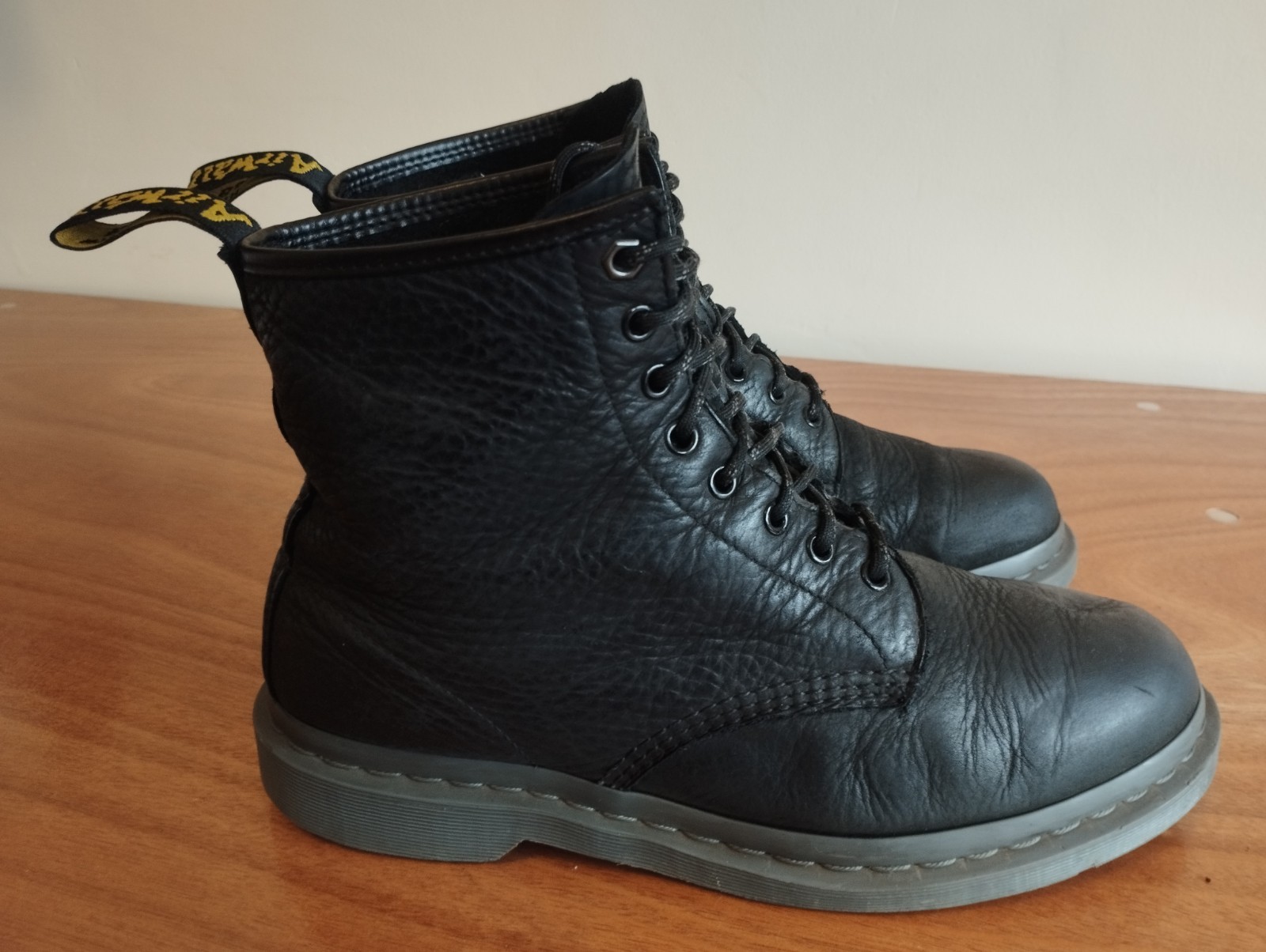Men's Dr Martens Leather Boots UK Size 10/10.5 - Great Condition!