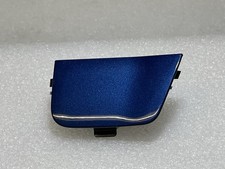 BMW 3er E92 E93 M PAKET KAPPE ABSCHLEPPÖSE STOßSTANGE HINTEN BLAU 51128041205