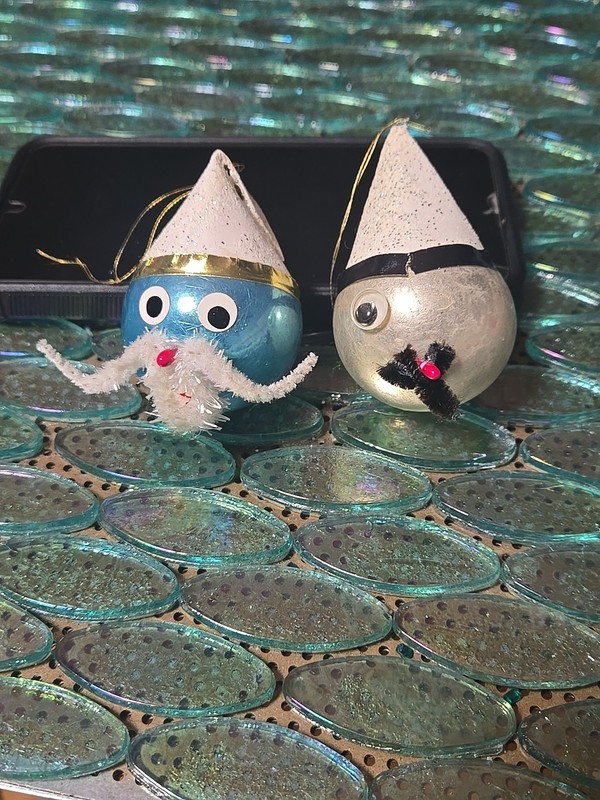 2 Vintage Blown Glass Mica SANTA Head Hat Glitter Christmas Ornament Japan