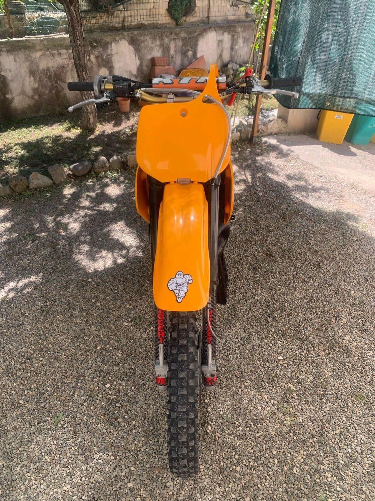 Foto 5 di 6