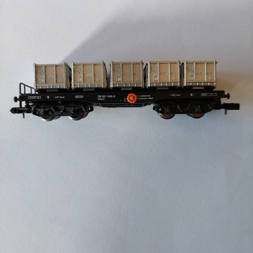 Arnold Containerwagen 3971945-5 mit Container von Haus zu Haus Spur N  gebraucht | Zustand: Gebraucht