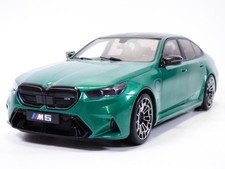 BMW M5 vert Ile de Man 1/18 2025 G90 G60