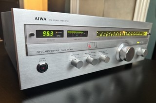 AIWA AT 9700 FM STEREO TUNER (1978) VINTAGE JAPAN EXCELLENT!