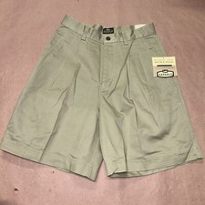 Vintage 1990  s Lee Casuals Double Pleat Khaki Shorts, Deadstock NWT, Size 8M