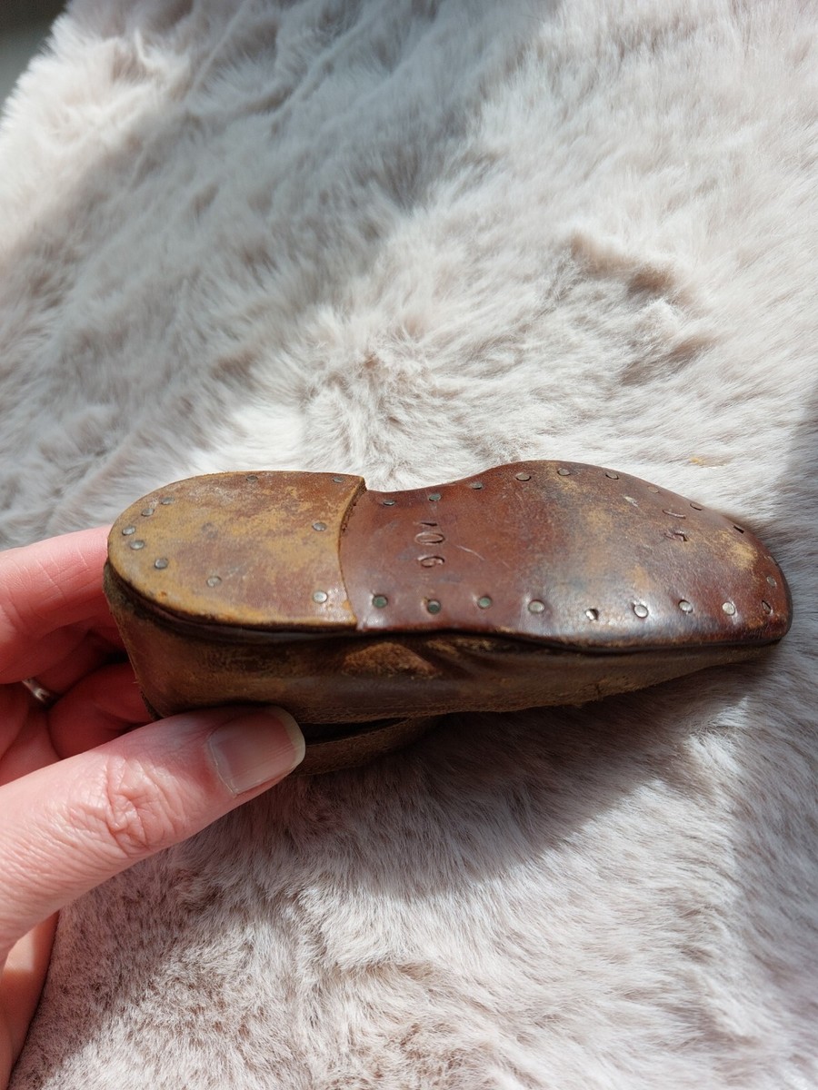 ANCIENNE POUPÉE JUMEAU N° 52 avec chaussures babybotte bloc talon 52. EUR 75,00 - FR