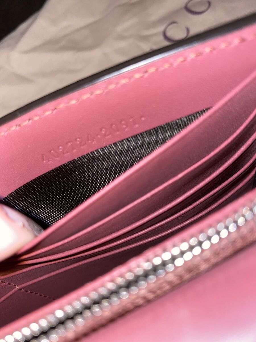 Authentic Gucci Floral Blooms Pink Supreme Chain Wallet Authentic Gucci Floral Blooms Pink Supreme Chain Wallet