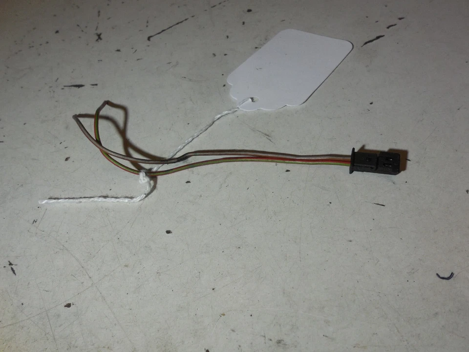 Wiring Connector Pin Pigtail 0305452828 97–02 Mercedes Benz W208 CLK320 CLK430 - Image 3 of 4