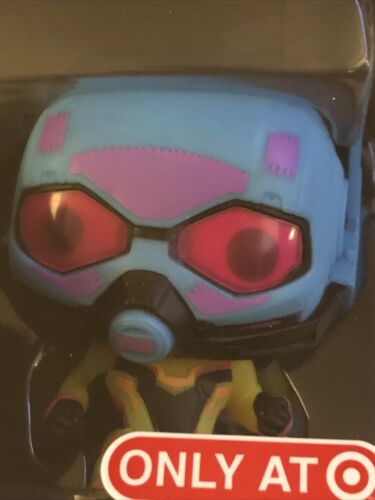 Como Nuevo⚡️Funko Pop ANT-MAN #910 - Marvel Black Light 🎯Exclusivo de Objetivo - Imagen 2 de 7