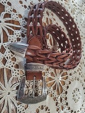 Vintage Hand Tooled Leather Belt...Unique...Pretty 