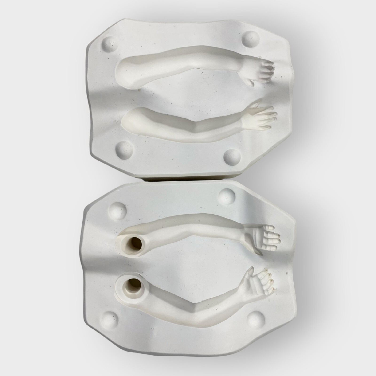 Byron Molds | B104c | 1974 | Arms | Slip Cast | Vintage