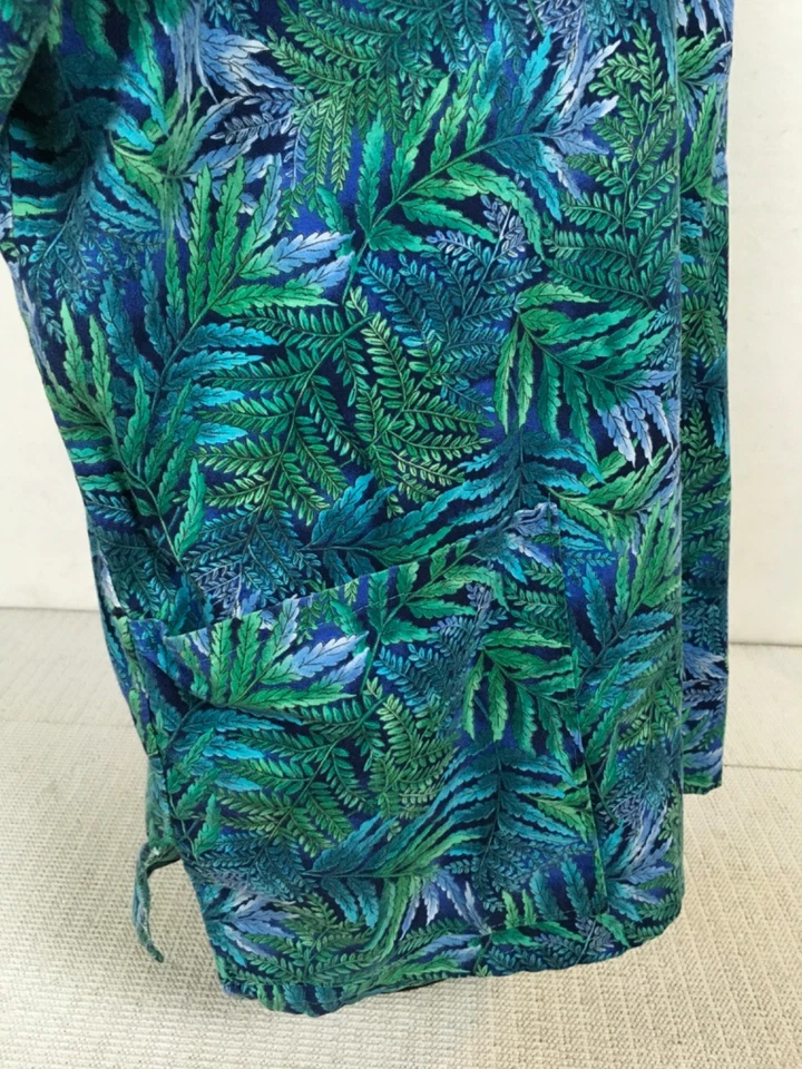 Blusa Médica Barco Mujer Talla XL Negra con Bolsillos Azul Verde Hojas Mangas Cortas Foto 3 de 4