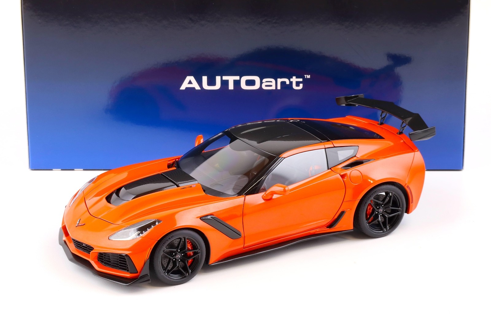 1:18 AUTOart Chevrolet Corvette C7 ZR1 Coupe 2019 Sebring Orange Tintcoat