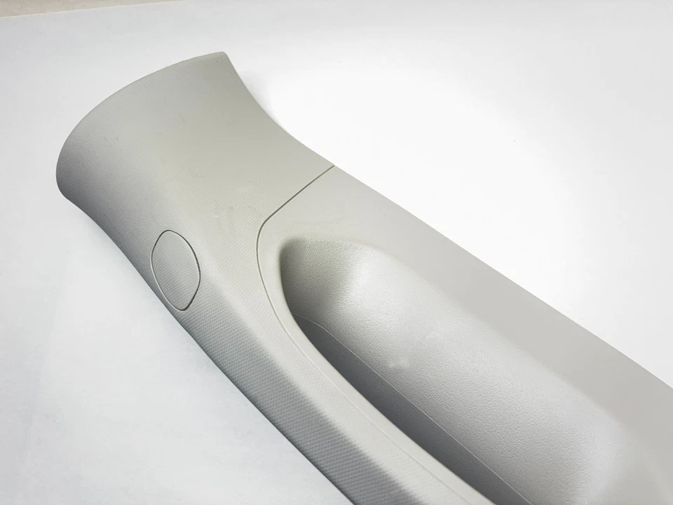 Moldura de pilar A lado del conductor con mango de agarre 2009-18 Ram 1500 2010-18 2500 3500 Foto 2 de 4