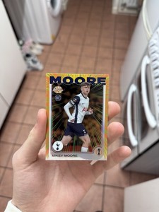 2024-25 Topps Chrome UCC Mikey Moore Radiating Rookies Tottenham