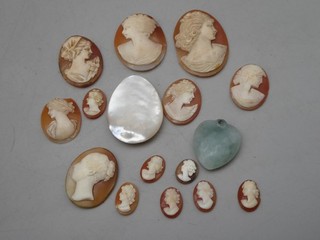 Lot of 16 Cameo Shell Cabochons Mother of Pearl Jade Pendant Jewellery
