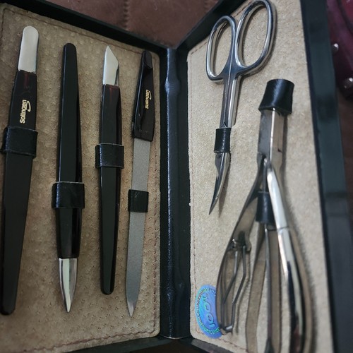 Vtg 8 Pc German Grooming Manicure Kit Solingen With Leather Case