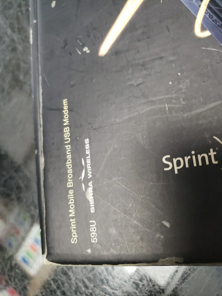Sprint Sierra Wireless USB 598U Mobile Broadband Modem with software free ship - Image 2 of 4
