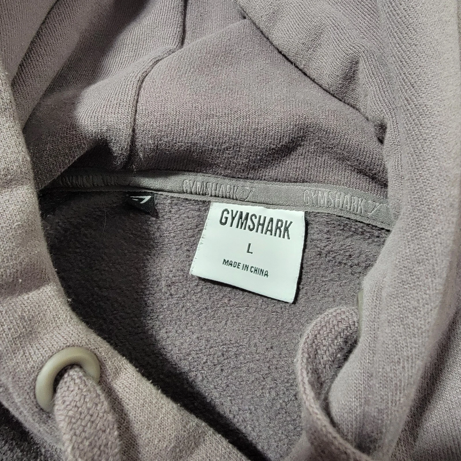 gymshark kangaroo pocket hooded stretch sweatshirt