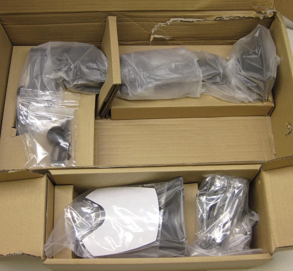 Brazo de monitor articulado de montaje de escritorio Peerless LCT-101 para pantallas LCD Foto 2 de 4