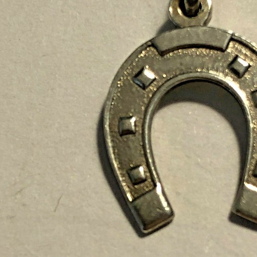 ANTIKER BETTELARMBANDANHÄNGER "HUFEISEN" / ANTIQUE CHARM BRACELET HORSESHOE - Bild 2 von 6