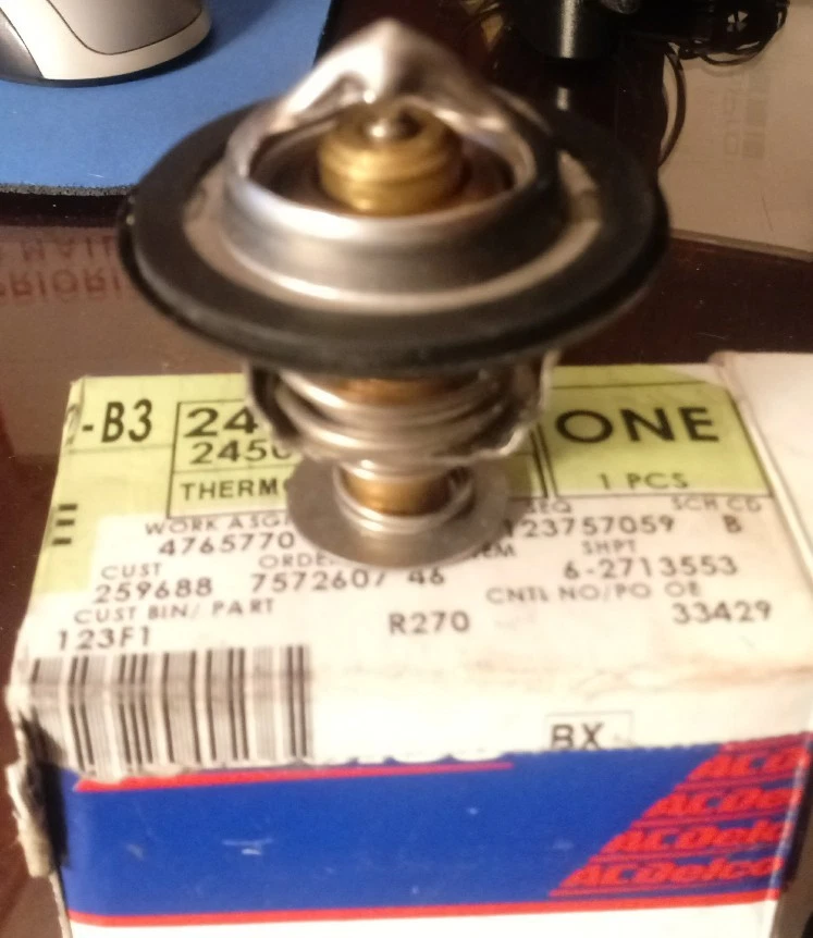 New Engine Coolant Thermostat Fits GM Chevrolet Pontiac Buick 24507563 160124119 - Image 4 of 4