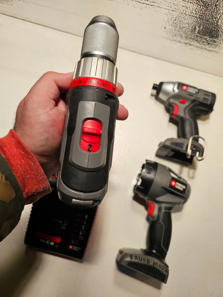 Lot of 4 Porter Cable 18V Tools PCL180ID PCL180D PC1800L PCXMVC Impact Drill - Image 4 of 4