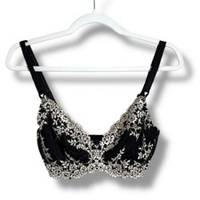 Wacoal Black and White Lace Bra Size 32DD