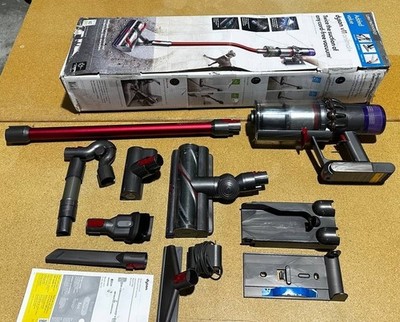 Dyson V11 Animal + Cordless Vacuum Cleaner with Extra Attachments