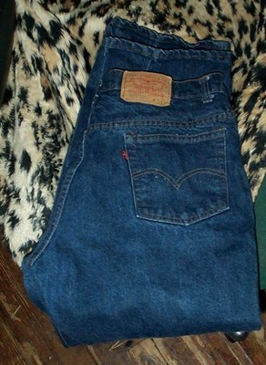 cropped levis 501