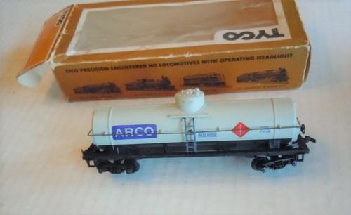 Tyco HO Scale Single Dome ARCO Tanker GATX697012 w/Box - Picture 3 of 10