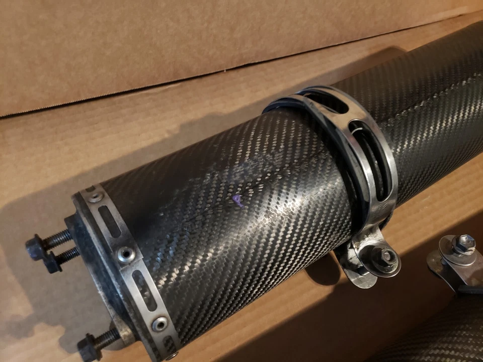 Suzuki SV1000/S Yoshimura RS3 doble bote escape atornillable 2004 2005 carbono  Foto 4 de 4