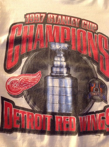 1997 Stanley Cup Red Wings T-SHIRT Men's Medium - Picture 10 of 12