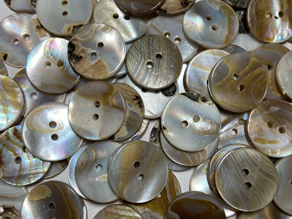 VERY RARE NATURAL/BROWN WASHIBODO SHELL BUTTON 11mm 15mm 20mm 23mm 25mm - Image 4 of 4