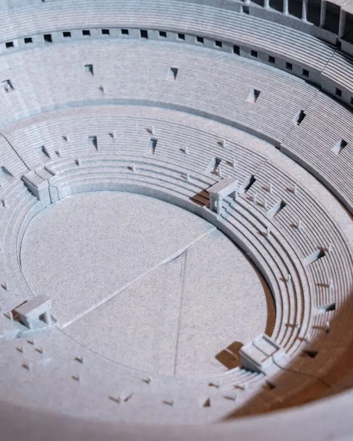 Модель Colosseum (18 дюймов) - Изображение 2 из 4