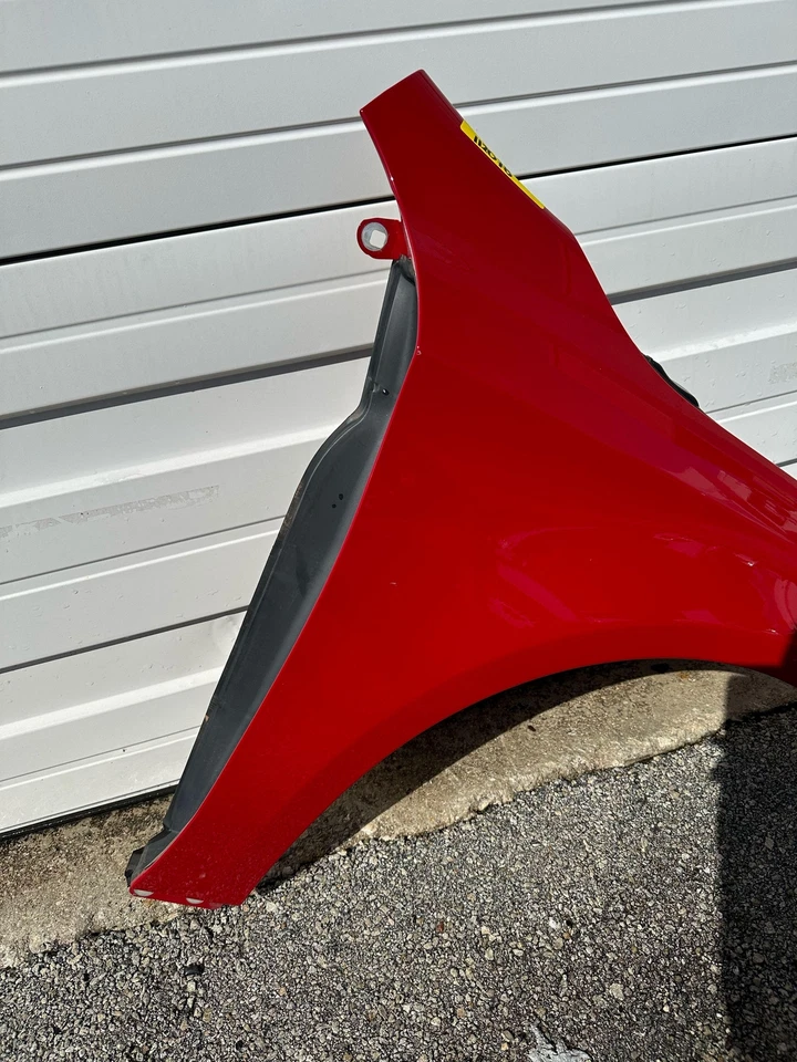 Mercedes CLA250 fender 2014 to 2019 right side red insurance quality assy OEM - Image 2 of 4