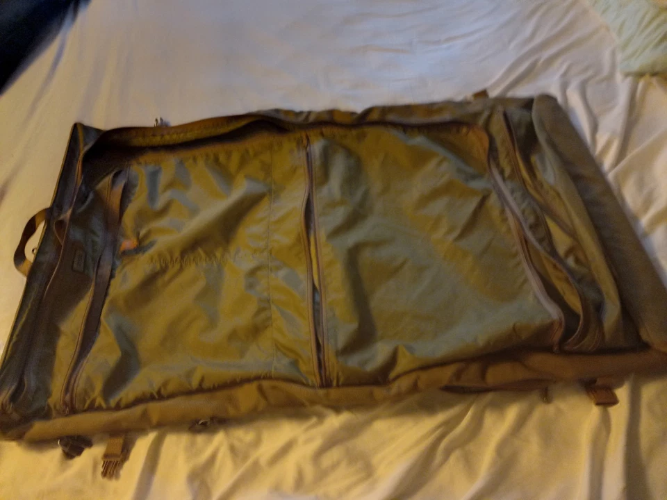 Hartmann Intensity Collection Garment Bag Leather Trim Luggage - Image 2 of 4