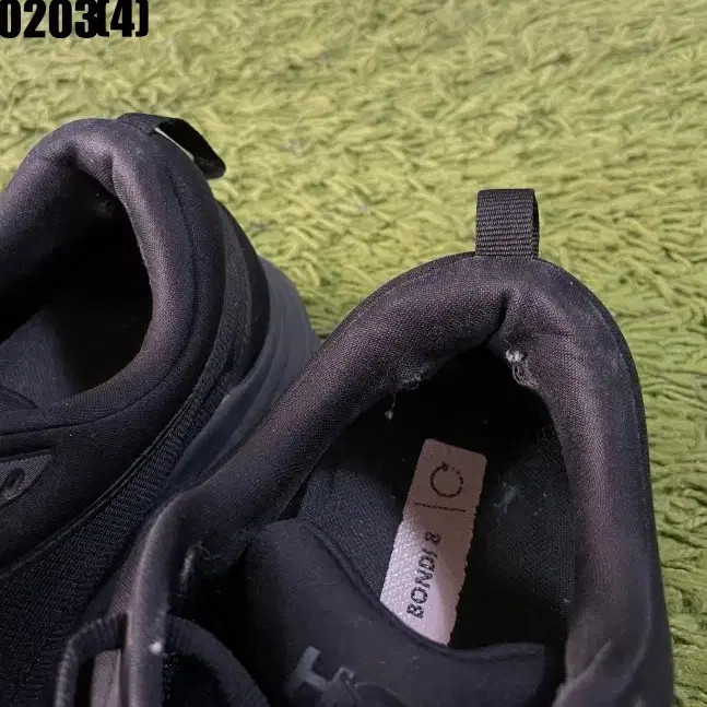 Hoka Bondi 8 Black Running Shoes 270 thumbnail 2