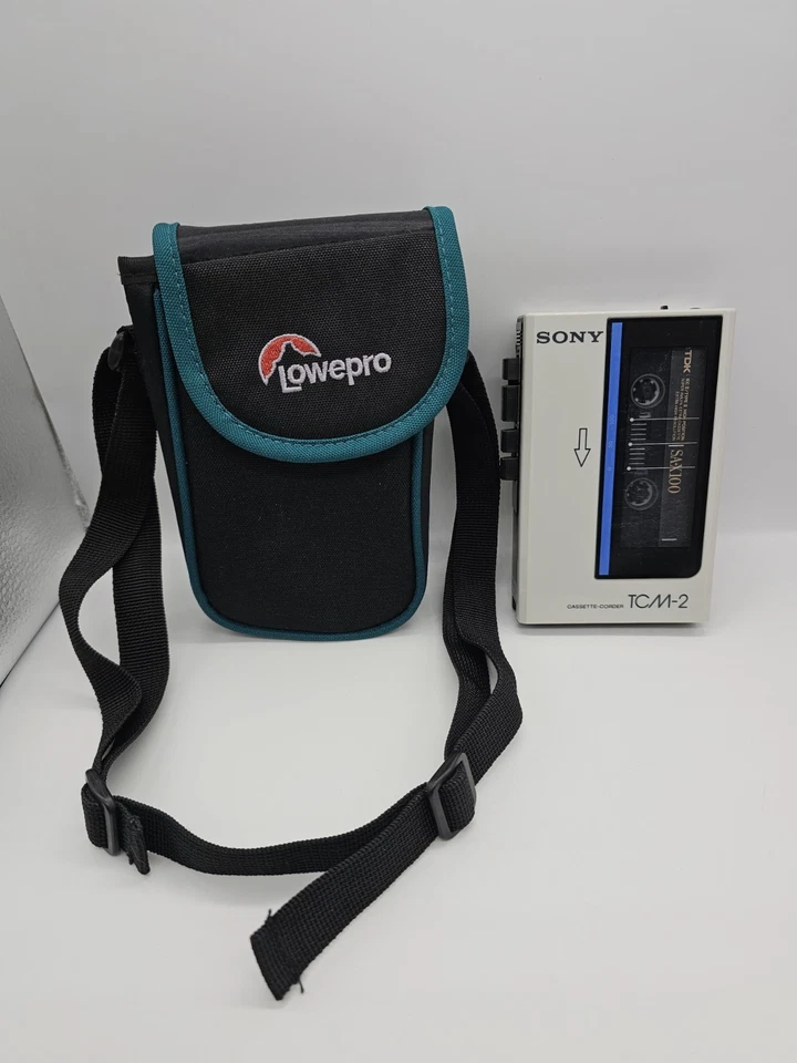 Grabadora de casete Sony TCM - 2 vintage con estuche. Cinturón nuevo. Reproduce cintas *¡LEER!!* Foto 2 de 4